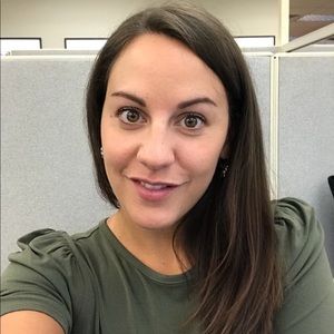 Meet your Posher, Jennifer